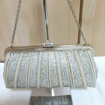 [ 새상품급 ] 실버 비즈 펄 핸드백 클러치백