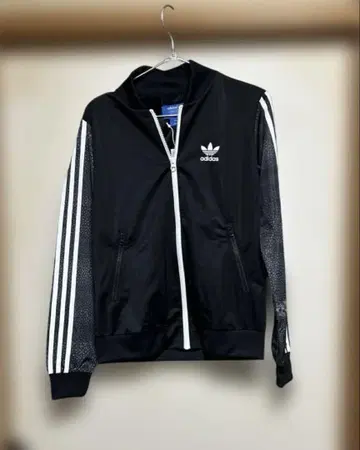 adidas 트랙 자켓 (택 포함 새상품)