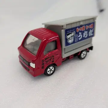 토미카 스바루 삼바 모츠니 우치다