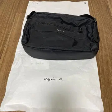 아네스 베 블랙 숄더백