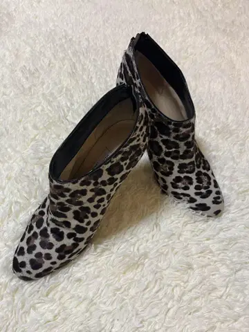 지미추 레오파드 부티