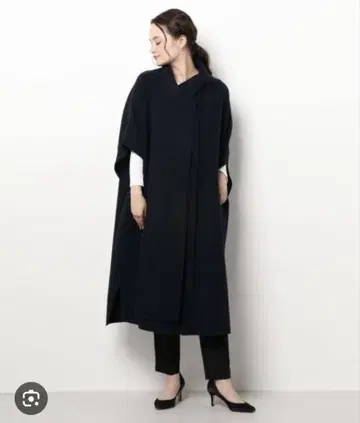 셀포드 리버 판초 코트 네이비