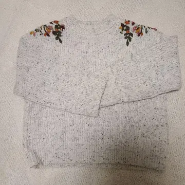 [ BEAMS 하트 ] 니트 스웨터