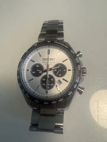 새상품급 SEIKO 솔라 크로노그래프 V175-0FA0
