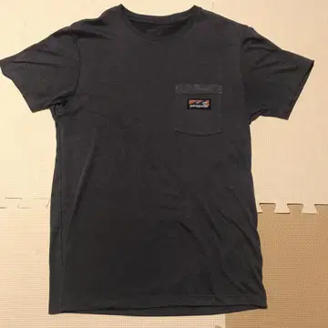 patagonia 티셔츠 S 사이즈 포켓 부착 네이비