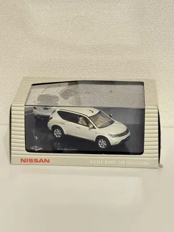 Nissan 모델카 화이트