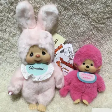 세키구치 침탄 스탠드와 몬치치 키링 S 사이즈 세트