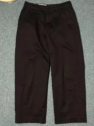 UNIVERSAL PRODUCTS NOTUCKCHINO TROUSERS