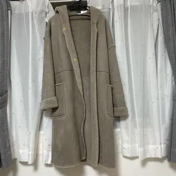 그레이 무스탕 코트 ONE 사이즈