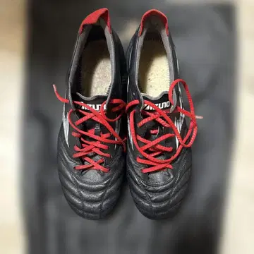 MORELIA NEO 4 블랙