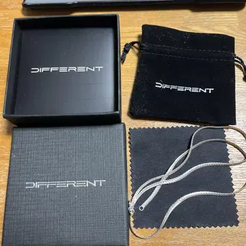 diffarent 목걸이 실버