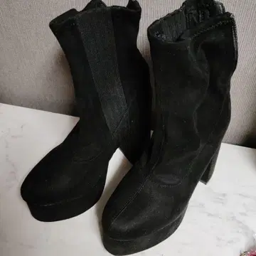 거의 미사용 립서비스 LIPSERVICE 스웨이드 지퍼 부츠 S