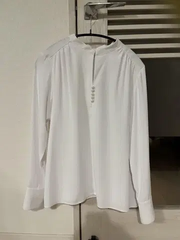 PLST 블라우스