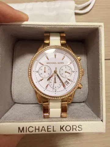 MICHAEL KORS 골드 화이트 크로노그래프