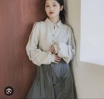 united tokyo 블라우스