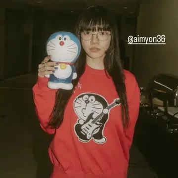 [ 아이묭 착용 ] 도라에몽 니트
