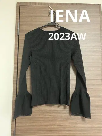 이에나 23AW 이에나 커프 형태 풀오버 니트 리브 블랙