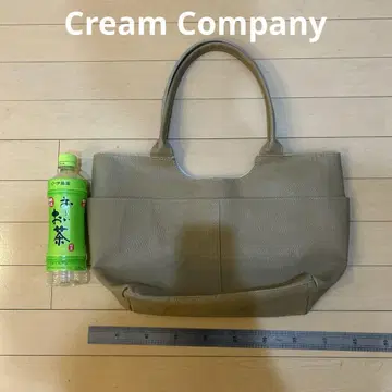 크림 컴퍼니 크림 가죽 토트백 외 포켓 부착