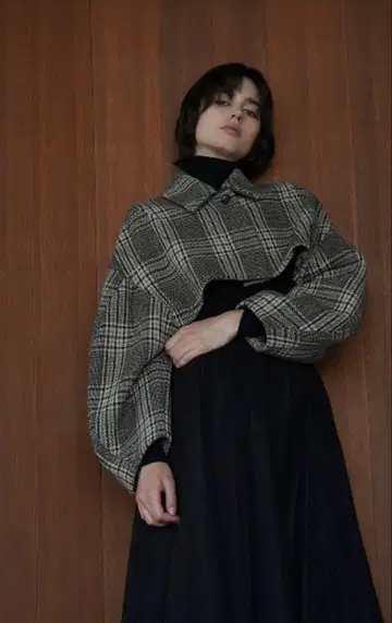 [ CLANE ] ROUND SLEEVE SHORT JACKET