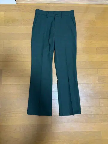 BEAMS 다크 그린 플레어 팬츠 S 사이즈