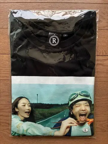 RADWIMPS 20주년 특별전 자켓 T셔츠 오카즈노고항 L