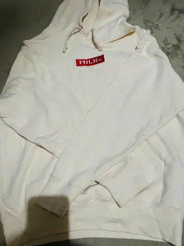 MILKFED. 크림색 후드티 M 사이즈