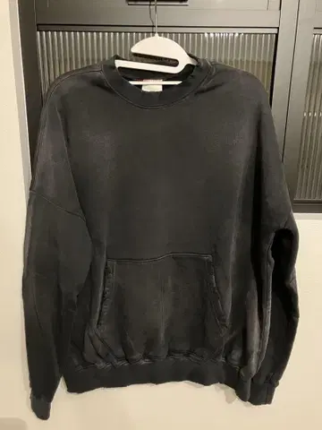 MoojiMooji oversized kangaroo pocket