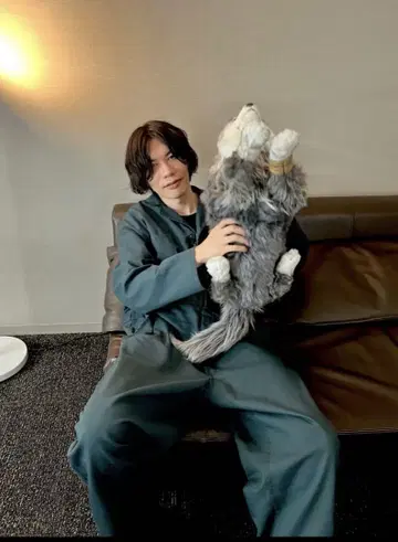 커버올 요네즈켄시 착용