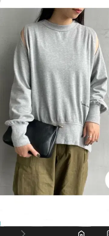 아메리카나 x 진즈팩토리 사이드 지퍼 컷 아웃 맨투맨