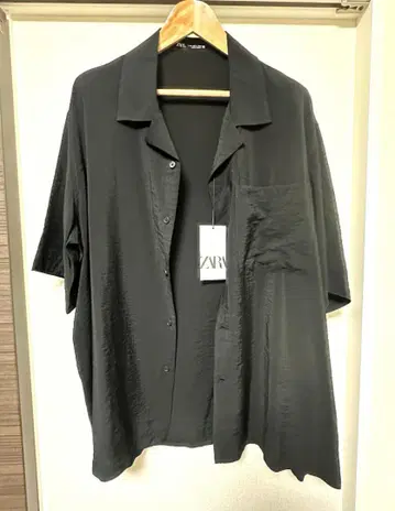 ZARA 블랙 반팔 셔츠 가슴 포켓 부착 사이즈: XL 미사용품 택 포함