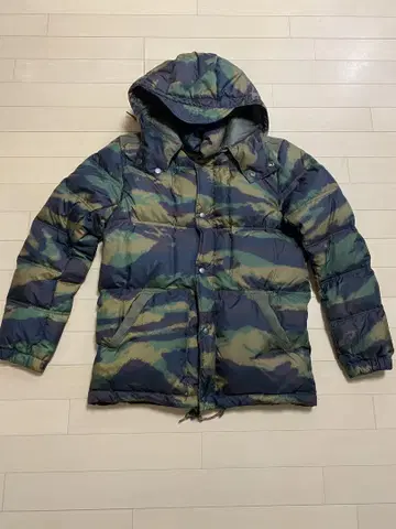 Penfield x X-LARGE 콜라보 다운 자켓 카모 패턴