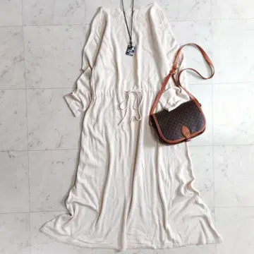 새상품급 이치 ICHI 울 허리 리본 니트 롱 원피스 아이보리