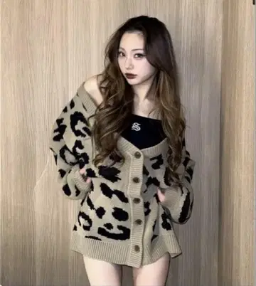 레오파드 무늬 오버 사이즈 니트 가디건