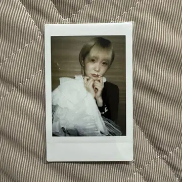 ExWHYZ 3주년 의상 폴라로이드 mayu