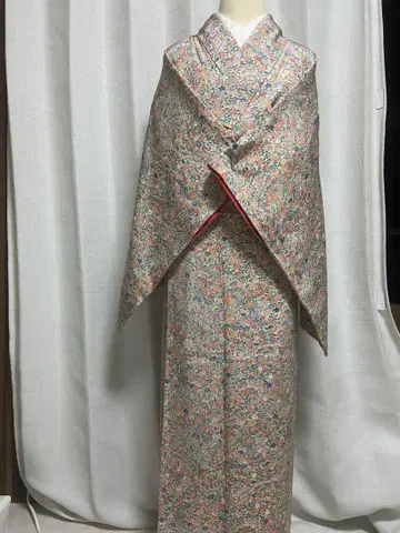 순수 실크 코몬