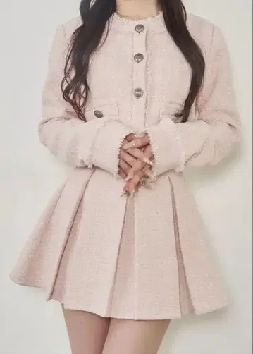새상품 ( 택 포함 ) 다리치 핑크 트위드 셋업 스커트만