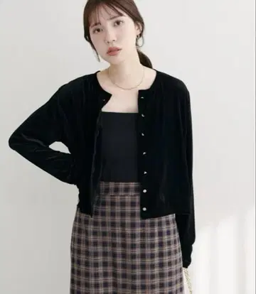 natural couture 크루넥 시어 벨로아 가디건