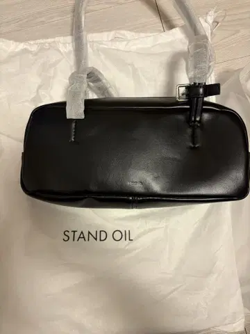 STAND OIL More Baguette Bag