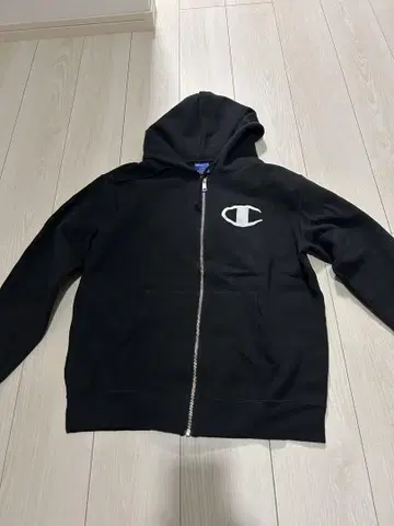 Champion 블랙 후드티와 팬츠 세트