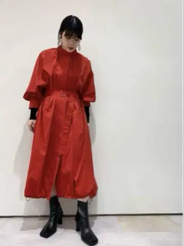 어도어 ADORE 슈퍼 라이트 나일론 코트 원피스 드레스 겉옷