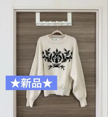 새상품 쉬폰 자수 니트