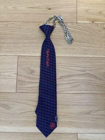 계속 한밤중이면 좋을 텐데 넥타이