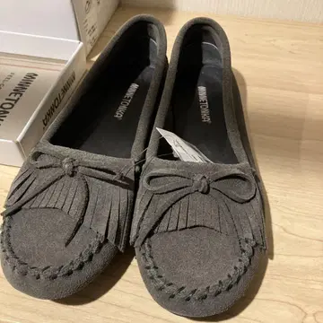 MINNETONKA 그레이 미네통카 Kilty Casual Moc