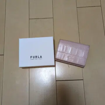 FURLA 핑크 접이식 지갑