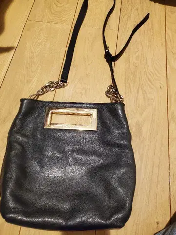 MICHAEL KORS 블랙 가죽 숄더백