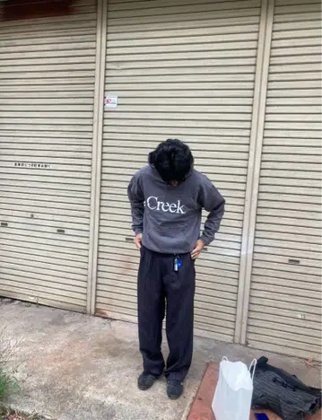 Creek 후드티
