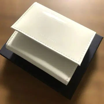 개럴개런트 PAPILLONNER 3단 폴더형 지갑 에나멜 화이트 고급!