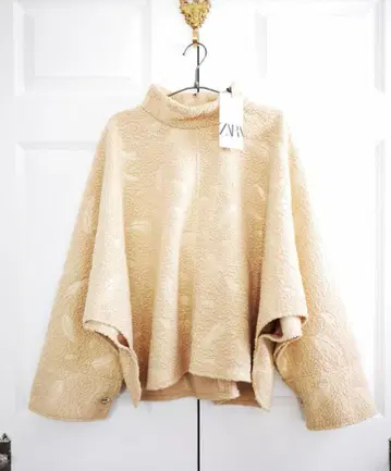 택 포함 새상품 ZARAsizeXL 페더 케이프 슬리브 상의