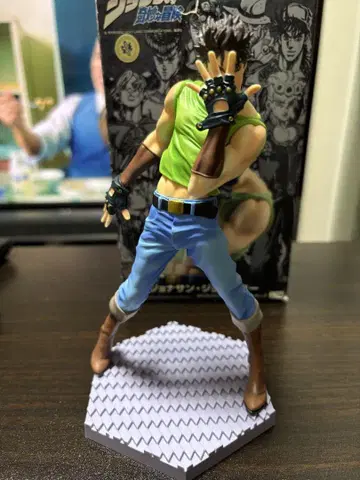 DX 컬렉션 죠죠 피규어 vol.1 조나단 조스터