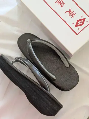 카렌 로쏘 카페 조리 M 천연 가죽 기아나 그레이